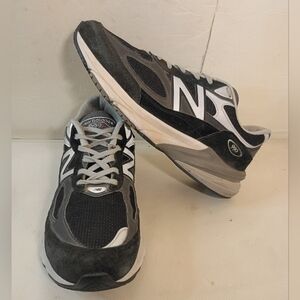 New Balance M990BK6 990v6 Running Sneaker Made USA Mens 10.5 EE Black/Gray Shoes